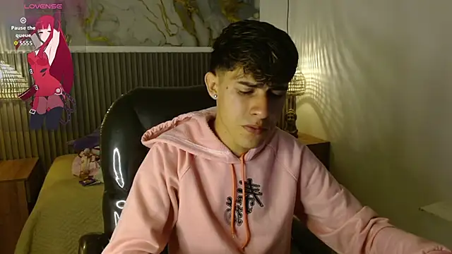 Dyla n18 online show from September 24, 2025, 9:40 pm