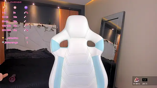 Antonella Torres2 online show from February 8, 2025, 11:12 am