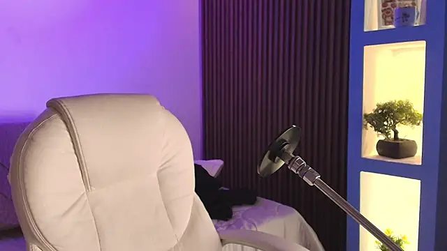 Antonella Torres2 online show from February 19, 2026, 3:24 am