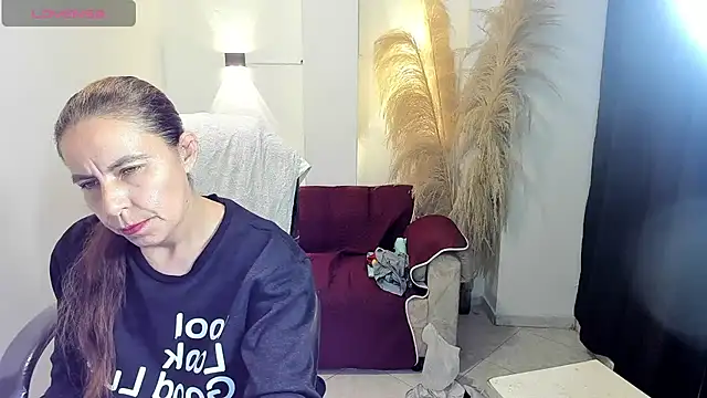 Milf karlye online show from June 9, 2026, 4:35 am