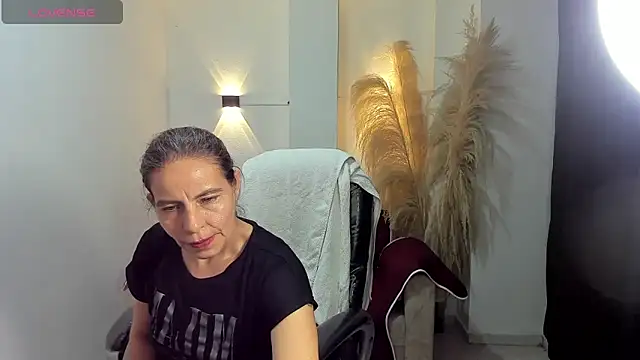 Milf karlye online show from June 13, 2026, 3:15 am