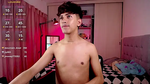 Snapshot of teobowny_ chatting on January 9, 2025, 9:58 pm teobowny online show from January 9, 2025, 9:58 pm