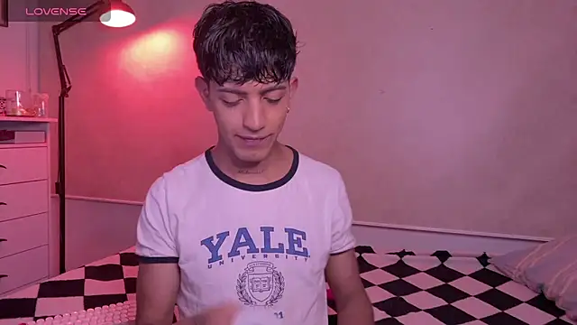 Snapshot of teobowny_ chatting on October 3, 2025, 1:02 am teobowny online show from October 3, 2025, 1:02 am