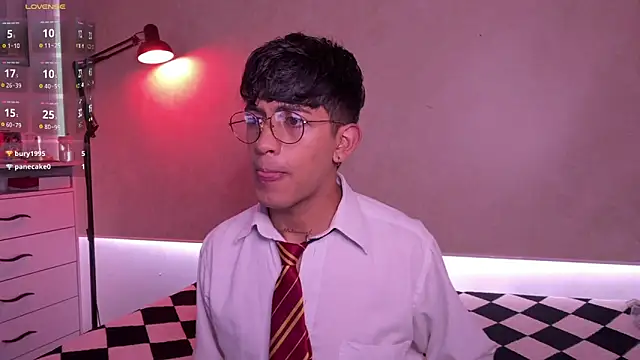 Snapshot of teobowny_ chatting on October 5, 2025, 7:34 pm teobowny online show from October 5, 2025, 7:34 pm