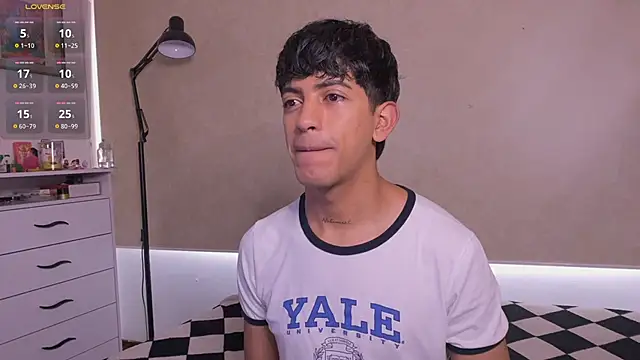 teobowny  online show from November 20, 2025, 12:27 pm