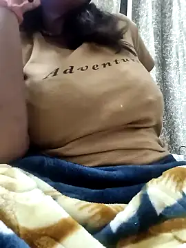 Snapshot of rakhi_143 chatting on December 13, 2024, 7:43 pm rakhi 143 online show from December 13, 2024, 7:43 pm
