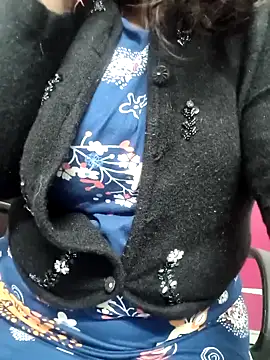 Snapshot of rakhi_143 chatting on January 19, 2025, 4:46 pm rakhi 143 online show from January 19, 2025, 4:46 pm