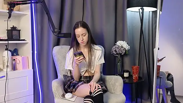 Anal Girl  online show from June 26, 2026, 6:23 pm
