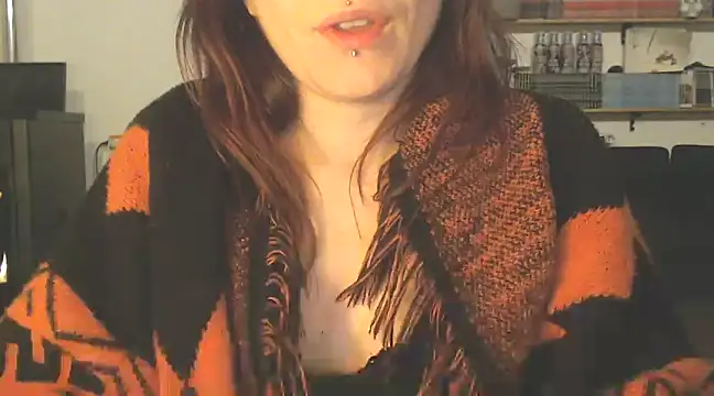 complicata mente online show from December 25, 2024, 9:11 pm