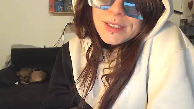 complicata mente online show from January 17, 2025, 1:36 am