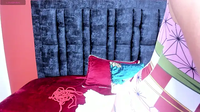 Snapshot of Aurora_Doll_ chatting on October 29, 2025, 12:40 pm Aurora Doll  online show from October 29, 2025, 12:40 pm