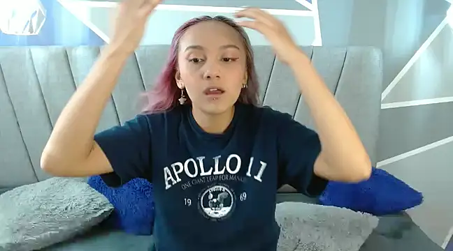 Alterego1   online show from December 9, 2024, 5:52 pm