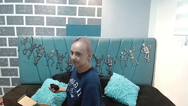 Snapshot of Alterego1__ chatting on October 25, 2025, 12:13 pm Alterego1 online show from October 25, 2025, 12:13 pm