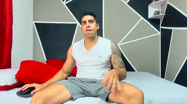 astrom greyy online show from January 8, 2025, 9:44 pm