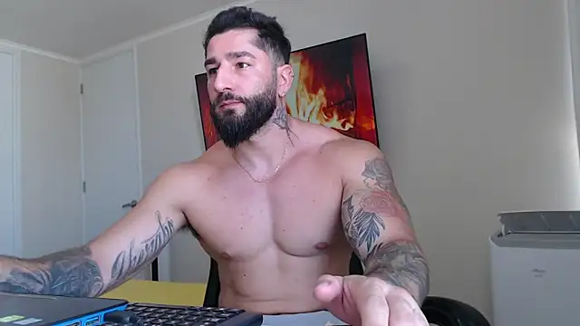 jonhklleyn online show from February 6, 2026, 6:44 pm