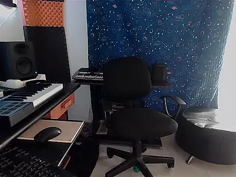 patrik tattoo  online show from January 25, 2025, 6:35 pm