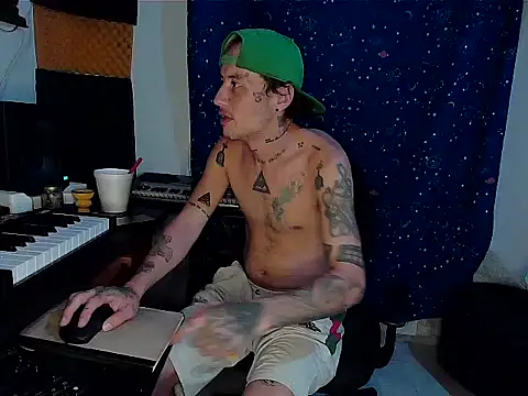 patrik tattoo  online show from March 22, 2025, 3:52 am