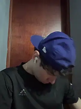 Omaaaaaaa00001 online show from October 3, 2025, 4:15 pm