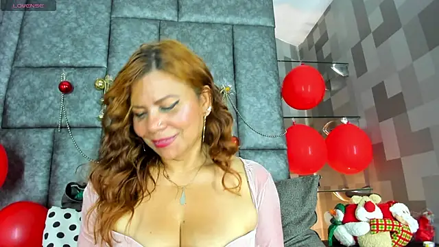 Corina Taylor  online show from December 15, 2024, 7:10 pm