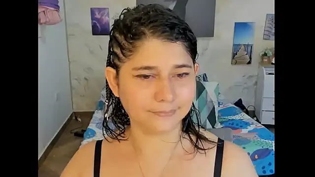 alinabozz1 online show from May 8, 2026, 12:27 am