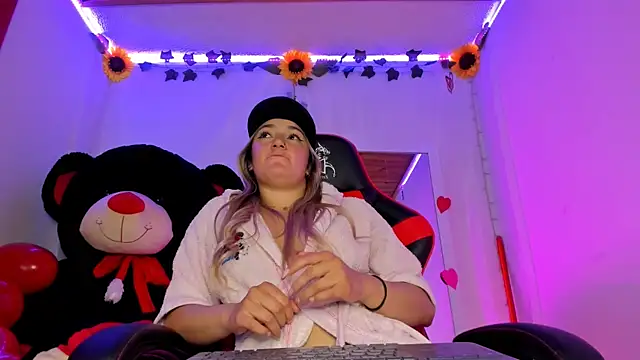 Keyth clement online show from February 18, 2025, 8:14 pm