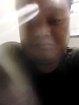 Cimotbosss online show from December 18, 2025, 10:05 pm