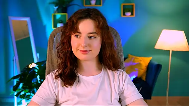 AnnTerry  online show from November 21, 2025, 1:32 pm