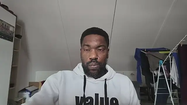 Hungry Honey28 online show from February 7, 2026, 10:08 am