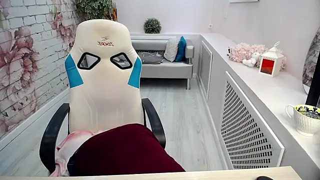 Cutie Asya online show from February 10, 2026, 6:39 am