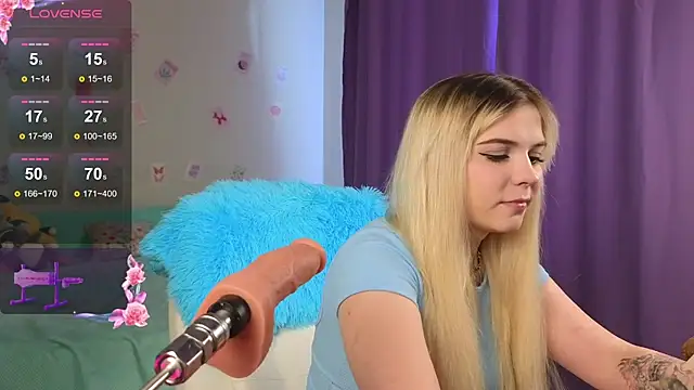 Snapshot of Kate_Legend chatting on October 18, 2025, 3:20 am Kate Legend online show from October 18, 2025, 3:20 am