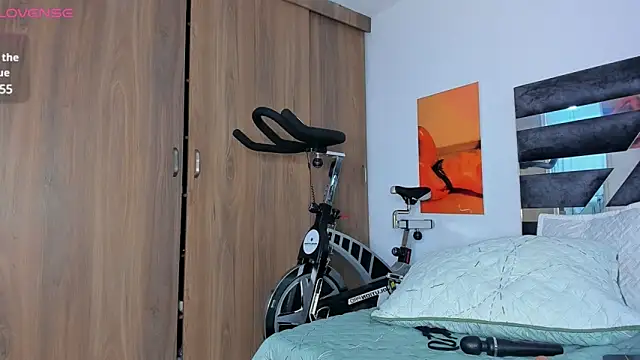 Snapshot of alexafit chatting on February 26, 2025, 11:15 pm alexafit online show from February 26, 2025, 11:15 pm