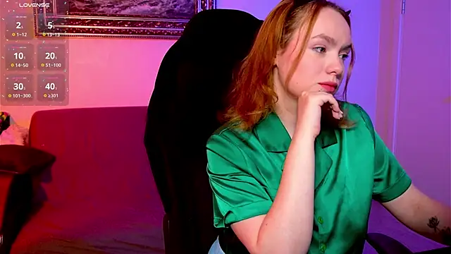 Kari Lunna online show from December 14, 2024, 4:01 am