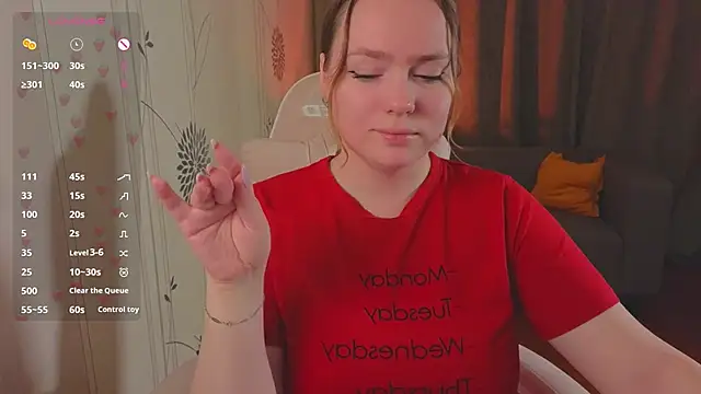 Snapshot of Kari_Lunna chatting on November 1, 2025, 3:19 am Kari Lunna online show from November 1, 2025, 3:19 am