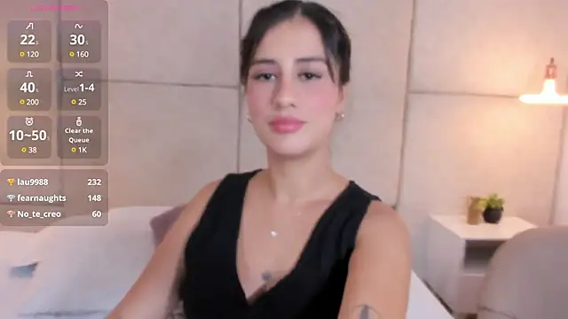 Snapshot of Amiirra_ chatting on January 3, 2025, 11:55 pm Amiirra online show from January 3, 2025, 11:55 pm