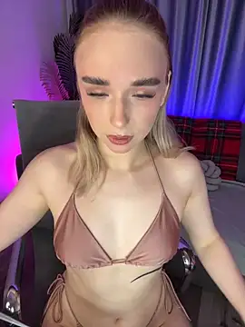 Snapshot of Eva_Millss chatting on December 20, 2024, 1:11 pm Eva Millss online show from December 20, 2024, 1:11 pm