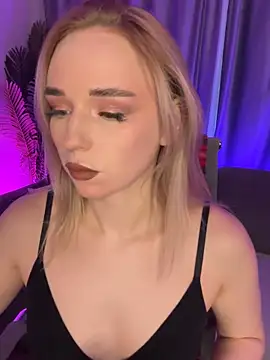 Snapshot of Eva_Millss chatting on January 5, 2025, 1:04 pm Eva Millss online show from January 5, 2025, 1:04 pm