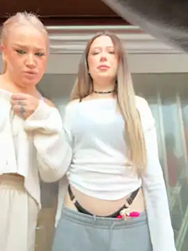 Snapshot of Eva_Millss chatting on November 9, 2025, 7:06 am Eva Millss online show from November 9, 2025, 7:06 am