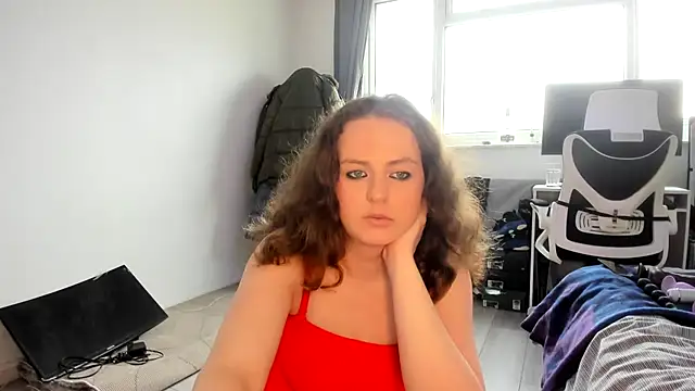 ENGLISHEMILY 69 online show from January 7, 2025, 12:41 pm