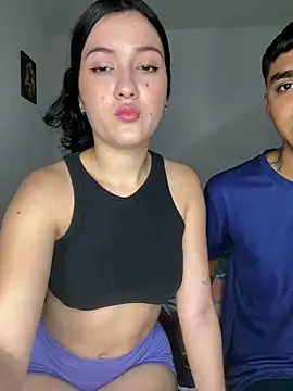 Snapshot of Jonlis01 chatting on February 19, 2026, 6:59 pm Jonlis01 online show from February 19, 2026, 6:59 pm