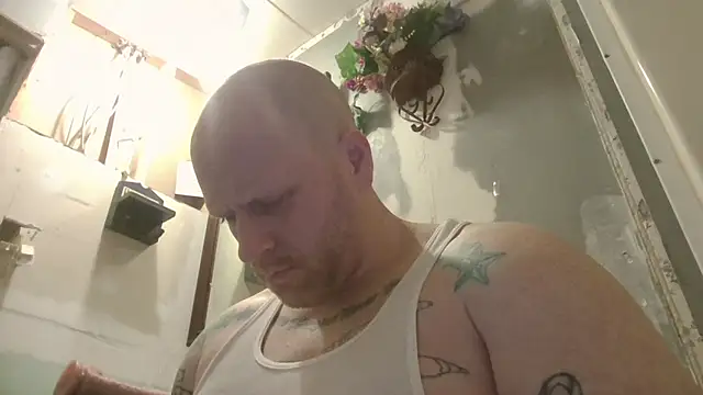 Snapshot of Daddyking6989 chatting on December 23, 2025, 12:30 am Daddyking6989 online show from December 23, 2025, 12:30 am