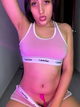 EmySofia online show from December 18, 2025, 7:03 am