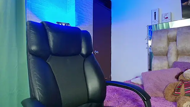 Snapshot of dakota_Robbins_ chatting on October 28, 2025, 10:45 pm dakota Robbins online show from October 28, 2025, 10:45 pm