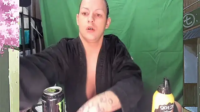jessy0504 online show from May 13, 2026, 10:34 am