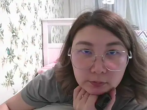 softegirl online show from March 8, 2025, 9:51 pm