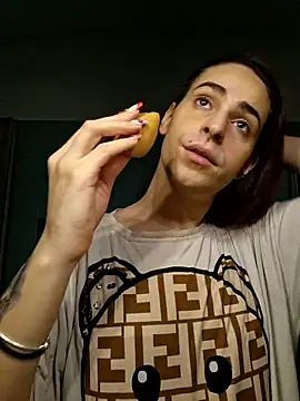 perla97 online show from January 9, 2026, 2:09 pm