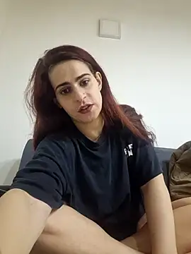 perla97 online show from February 13, 2026, 11:23 pm