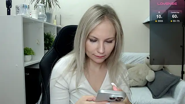 Sunny bunny6 online show from October 17, 2025, 2:48 am