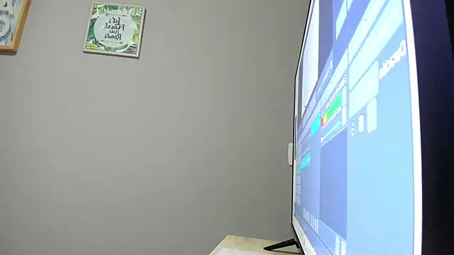 agussaenz online show from January 7, 2025, 9:57 pm