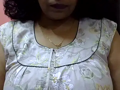 Snapshot of Riya_riyaa chatting on January 29, 2025, 3:47 pm Riya riyaa online show from January 29, 2025, 3:47 pm