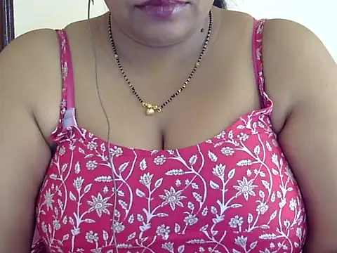 Snapshot of Riya_riyaa chatting on October 8, 2025, 1:25 am Riya riyaa online show from October 8, 2025, 1:25 am